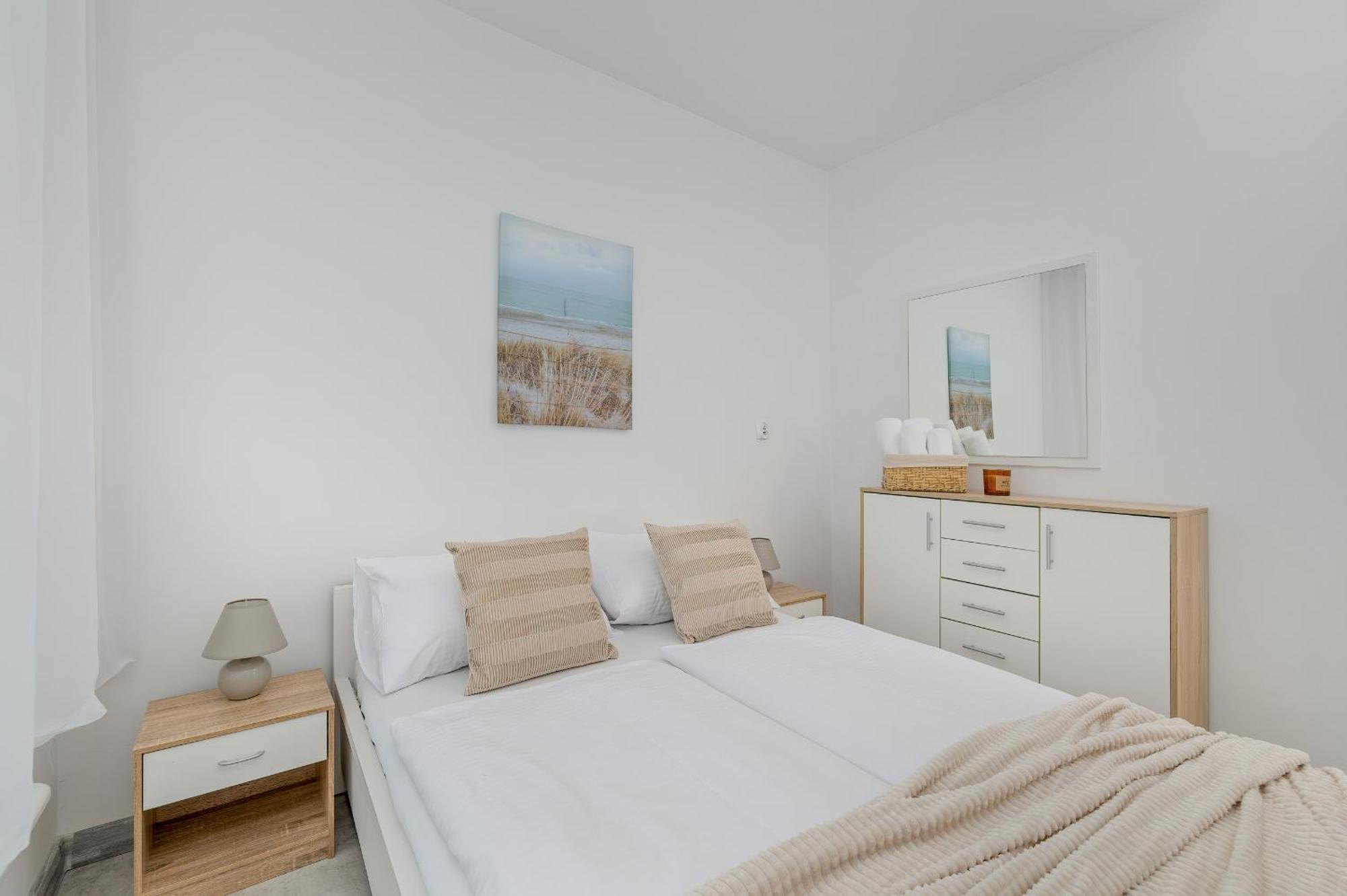 Family Apartments Herberta With Terrace And Parking By Rent Like Home Swinoujscie Exterior photo