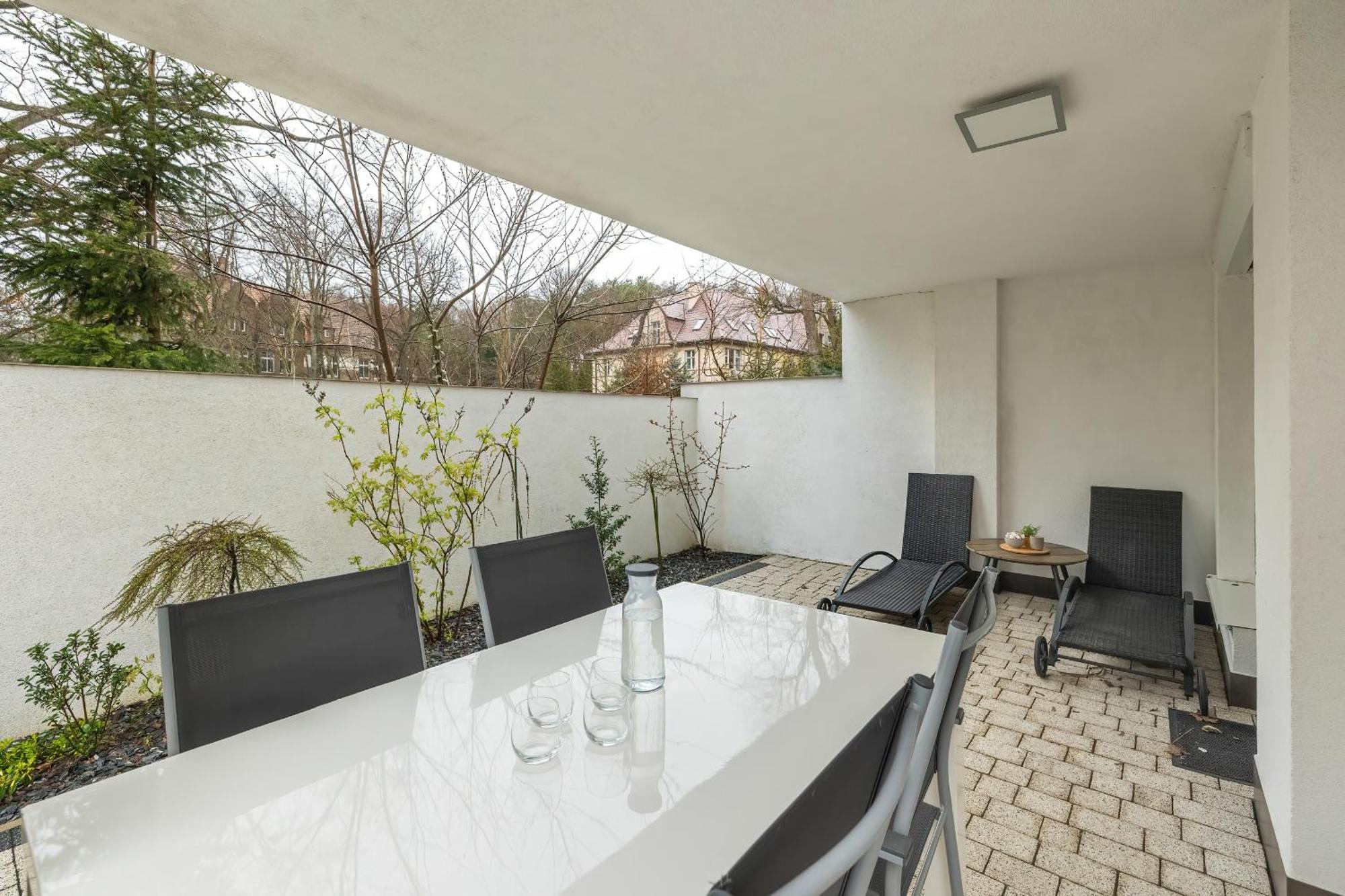 Family Apartments Herberta With Terrace And Parking By Rent Like Home Swinoujscie Exterior photo